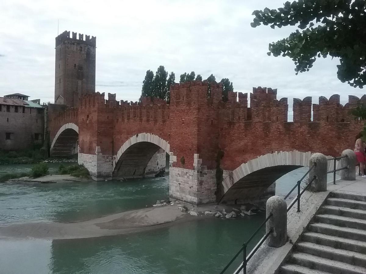 Appartamento Filippo Castelnuovo del Garda Buitenkant foto