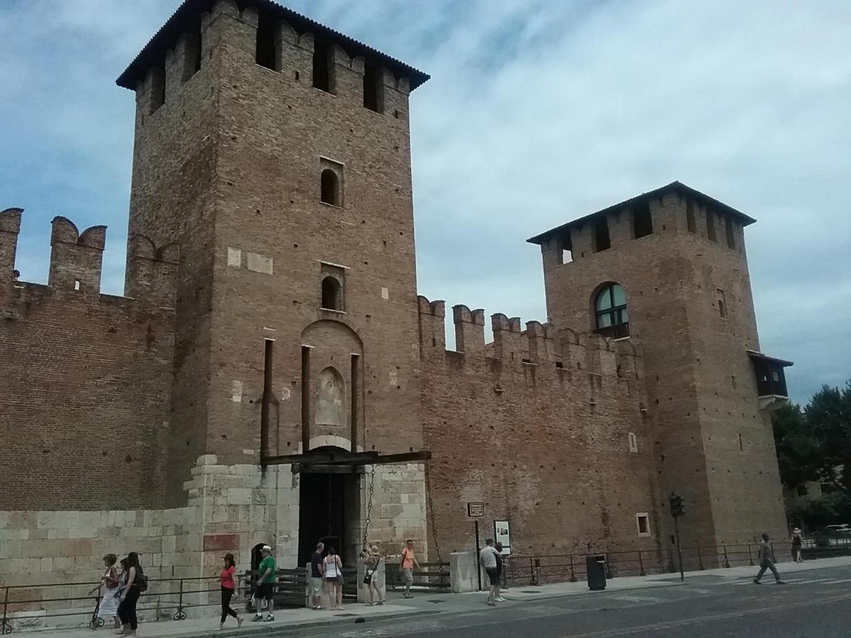 Appartamento Filippo Castelnuovo del Garda Buitenkant foto